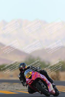 media/Sep-24-2022-CVMA (Sat) [[a45f954247]]/Race 10 Amateur Supersport Middleweight/